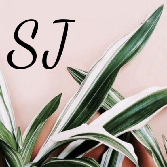 Meet your Posher, Sandy - Picture 1 of 1